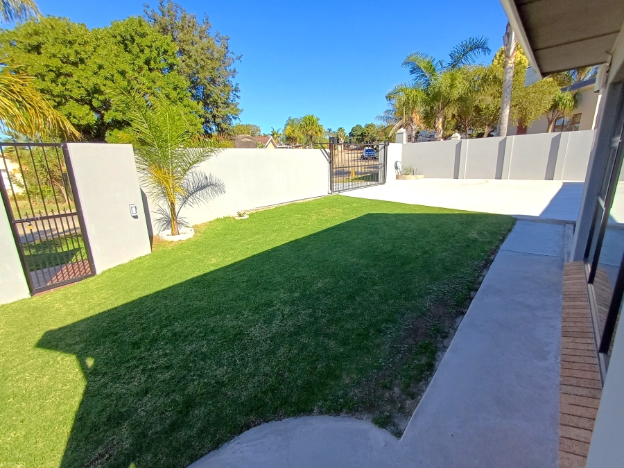 4 Bedroom Property for Sale in Vanes Estate Eastern Cape
